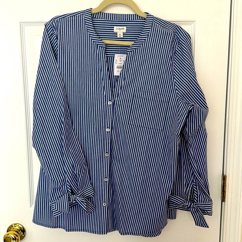 J.Crew Vneck blouse size XL